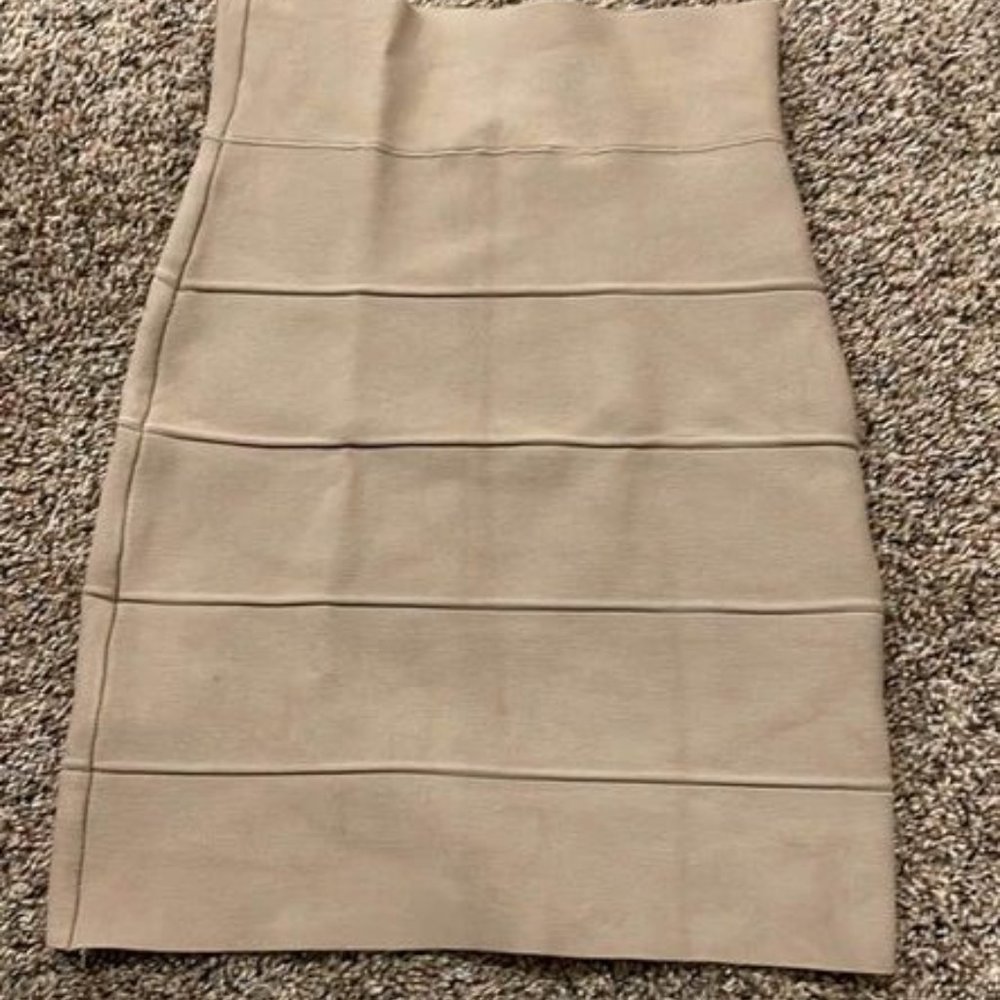BCBG MAXAZRIA Beige Bandage Skirt